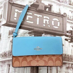 Coach 78229 Signature Foldover Wristlet